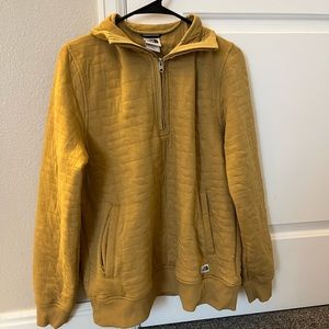 North face Men’s Quilted Quarter-zip